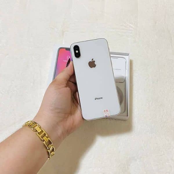 Iphone x pta approved 256gb my whatsapp number ( 0340 5184073 ) 1