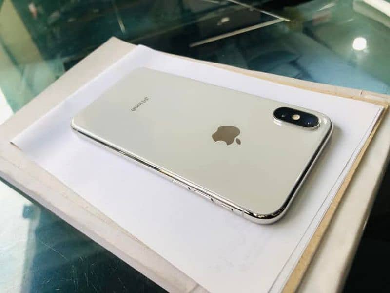 Iphone x pta approved 256gb my whatsapp number ( 0340 5184073 ) 3