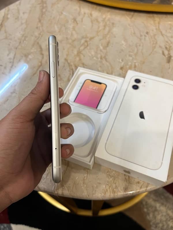 iphone 11 pta approved 128gb with box 1