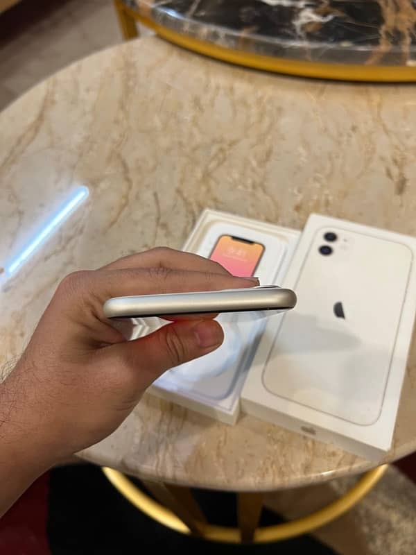 iphone 11 pta approved 128gb with box 4