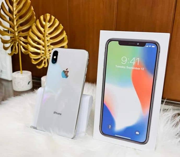 Iphone x pta approved 256gb my whatsapp number ( 0340 5184073 ) 0