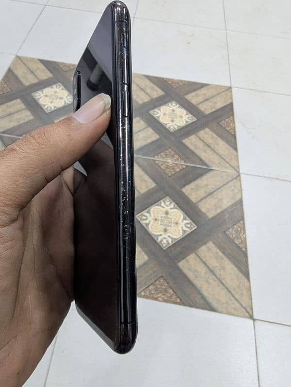 Iphone x Non PTA Good condition 3