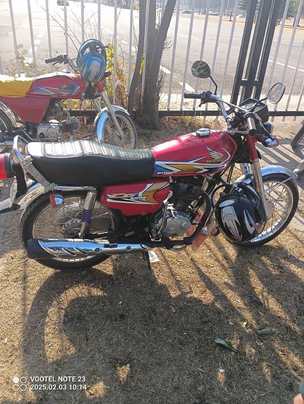 Honda 125 bike Urgent for Sale 1