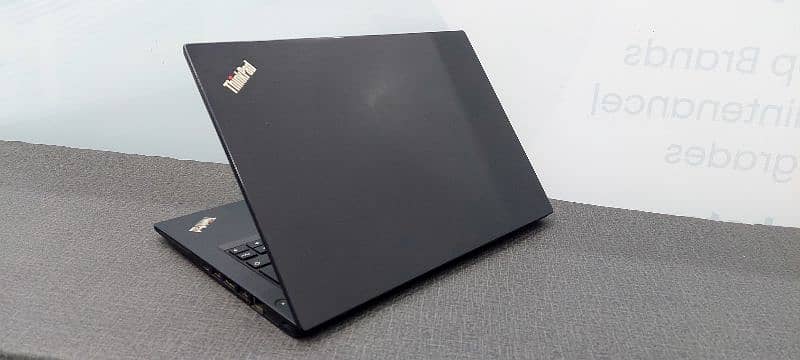 Lenovo ThinkPad T470s core i5-7 gen 8 gb ram 256 ssd 3