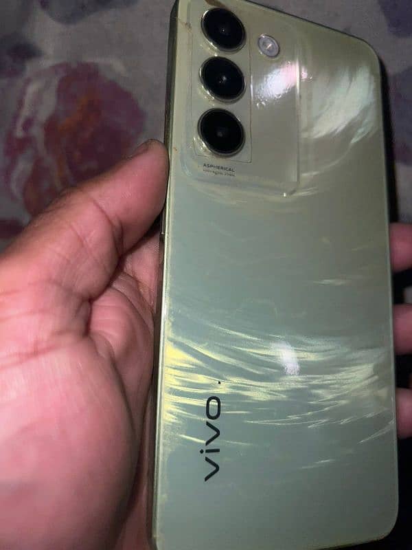 Vivo Y100 4