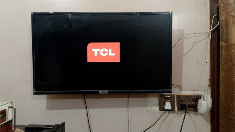 TCL android Led in mint condition 0