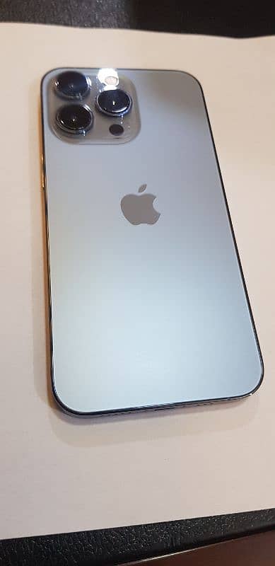 I phone 13 pro 128GB 7