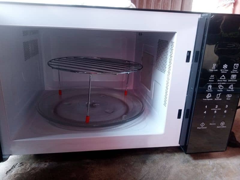 microwave with grill 4