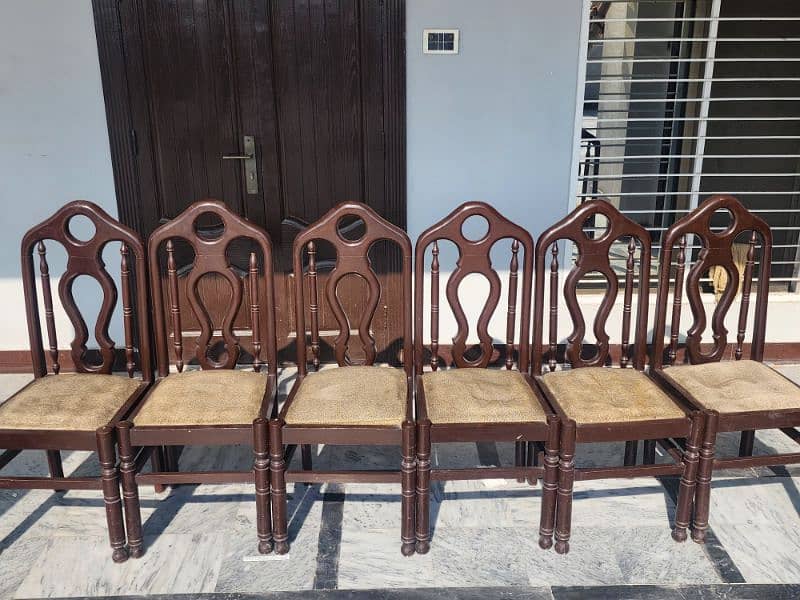 6 piece dining chair  condition good 0