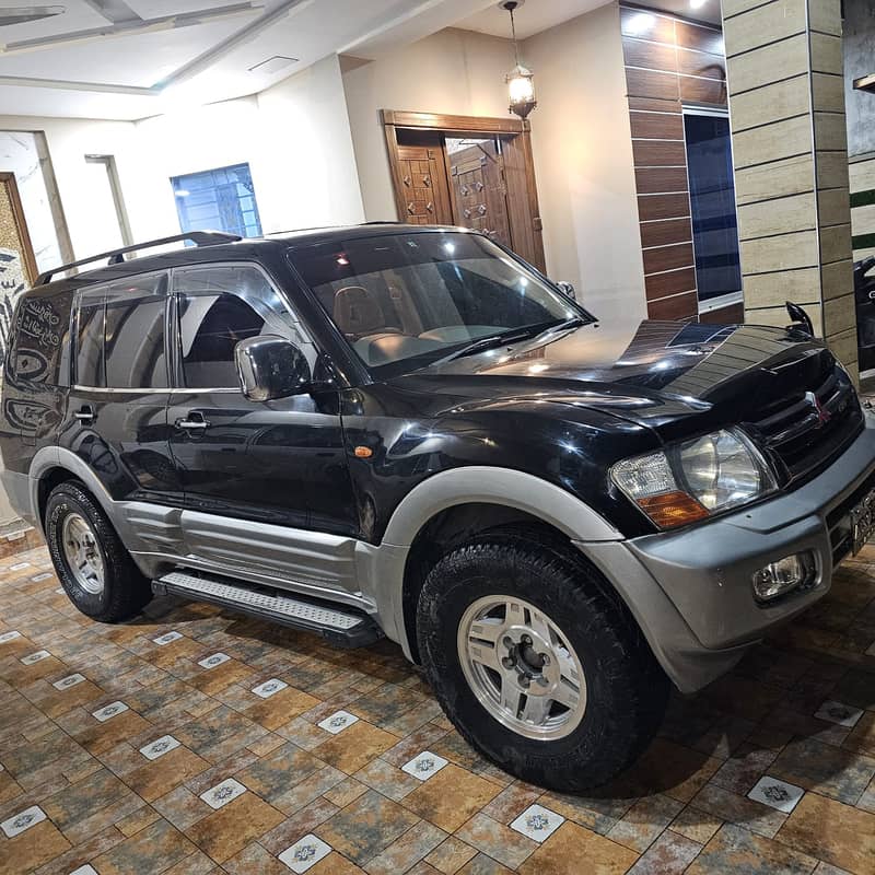 Mitsubishi Pajero GLX 3.5 2001 17