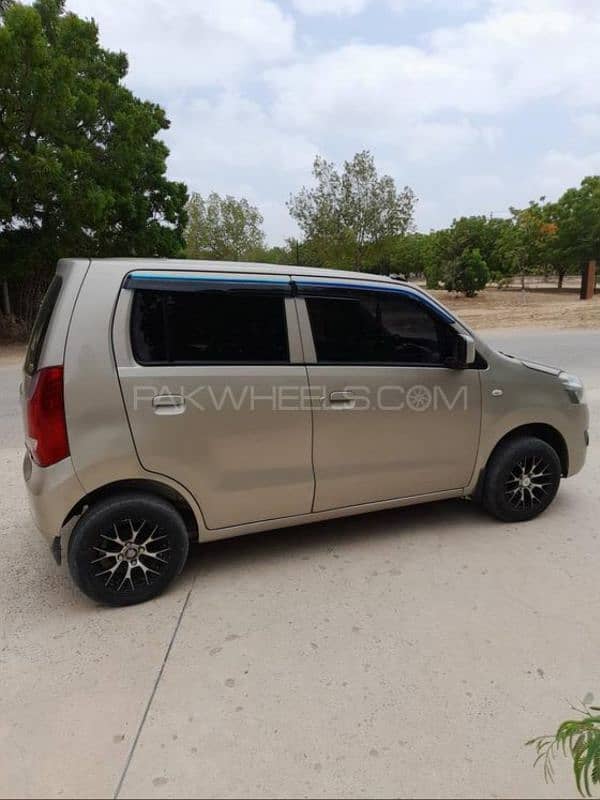 Suzuki Wagon R 2017 4