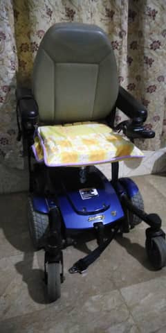 Electric wheelchair with battery Pride Jazzy Select 6 Electric Wheelch