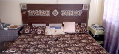 urgent bed  for sale 18000