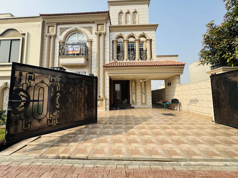 10 Marla New House Available For Sale In Bahria Town Lahore 10