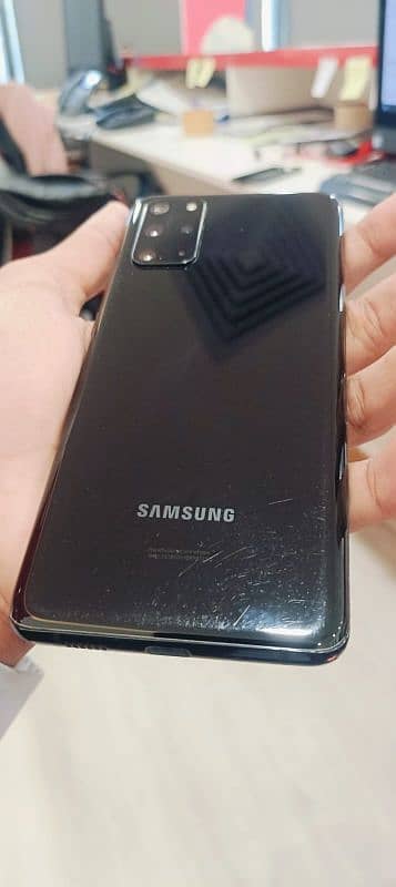 Samsung s20 Plus dot and minor break 2