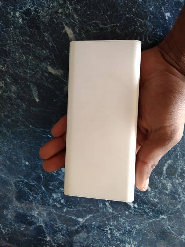 xiomi power bank 20000 mAh battery. . dual chargering port . . original 6