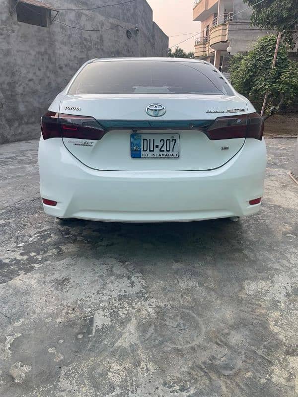 Toyota Corolla Altis 2015 3