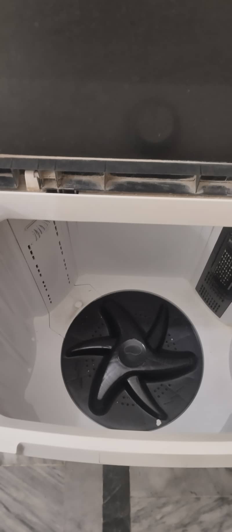 Washing machine for sale condition 10/9 1