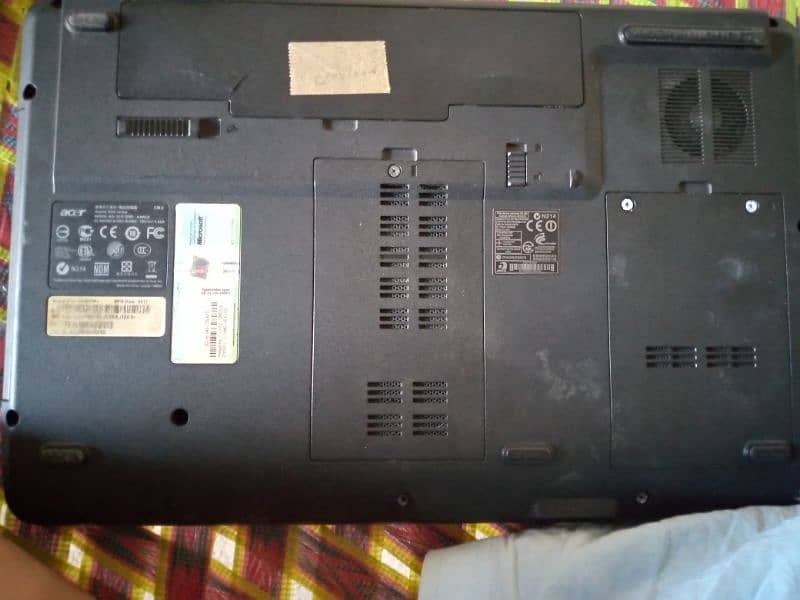 Acer core2due laptop For sale urjent 3