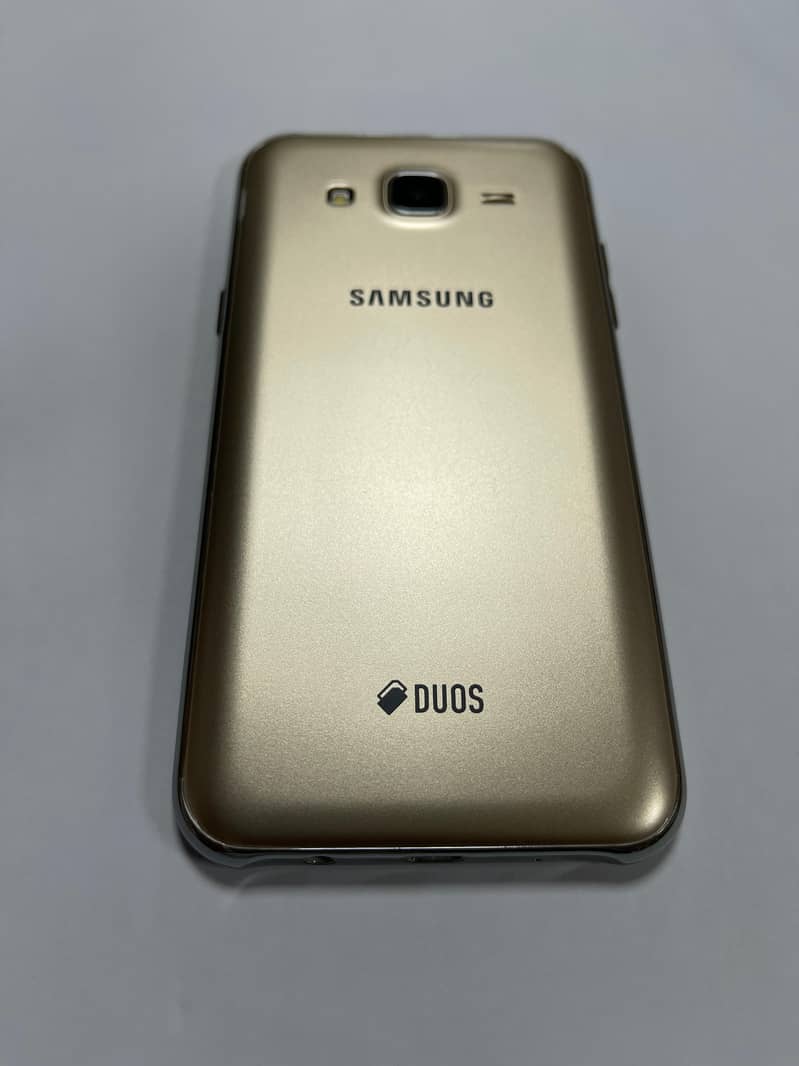 Samsung Mobile J3 ( 2016 ) NON PTA 1