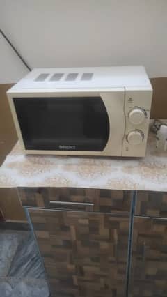 Orient microwave