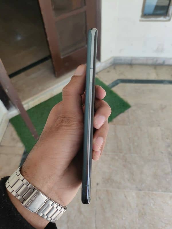 OnePlus 9 Pro 5G (12/256GB) - Cracked Front & Back, Fully Functional 2