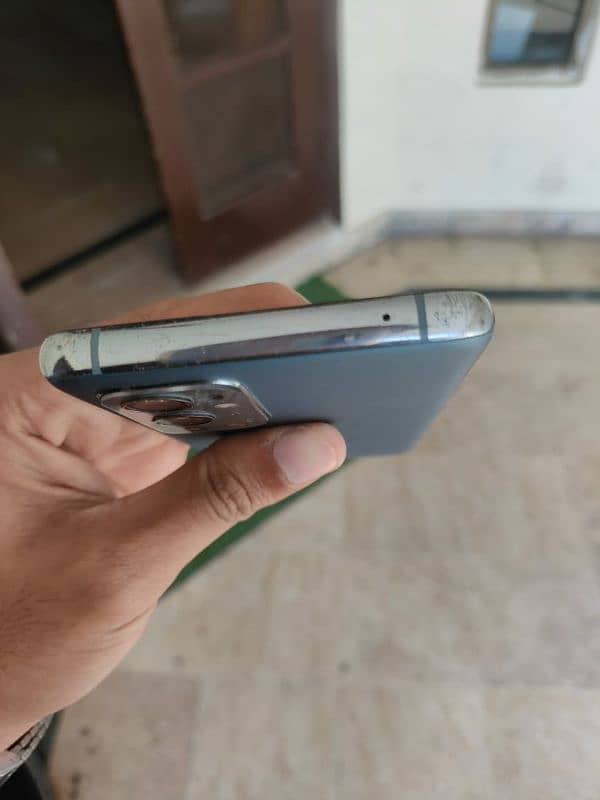 OnePlus 9 Pro 5G (12/256GB) - Cracked Front & Back, Fully Functional 6