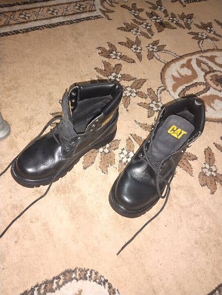 original caterpillar boot Dubai import. 0