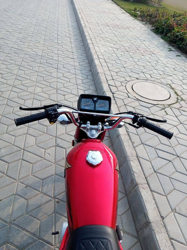 Honda 125 Lush Condition 2