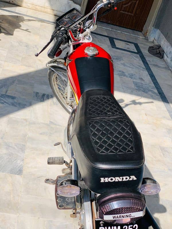 Honda 125s  21 model Total genuine 2