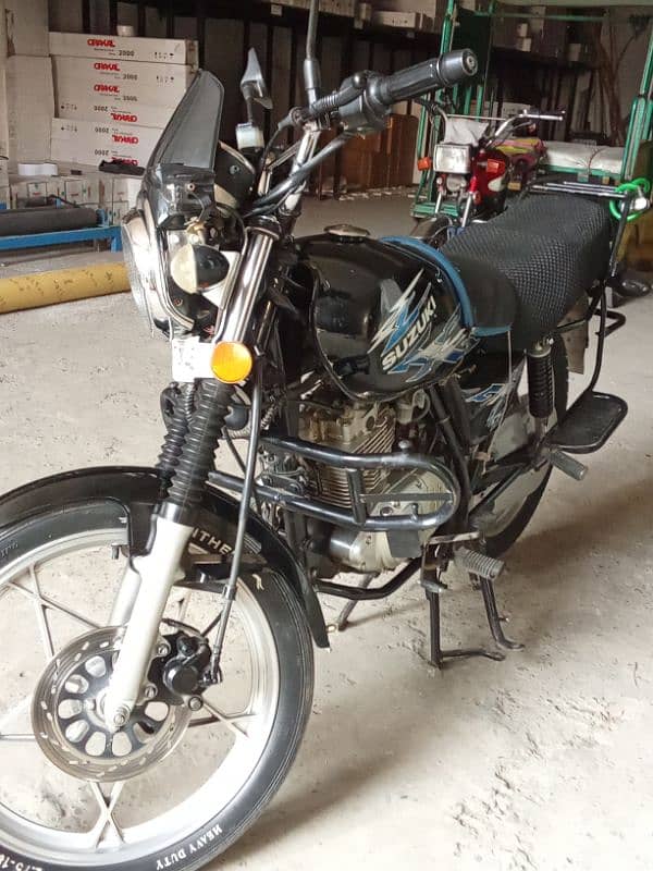 Suzuki Gs 150 2