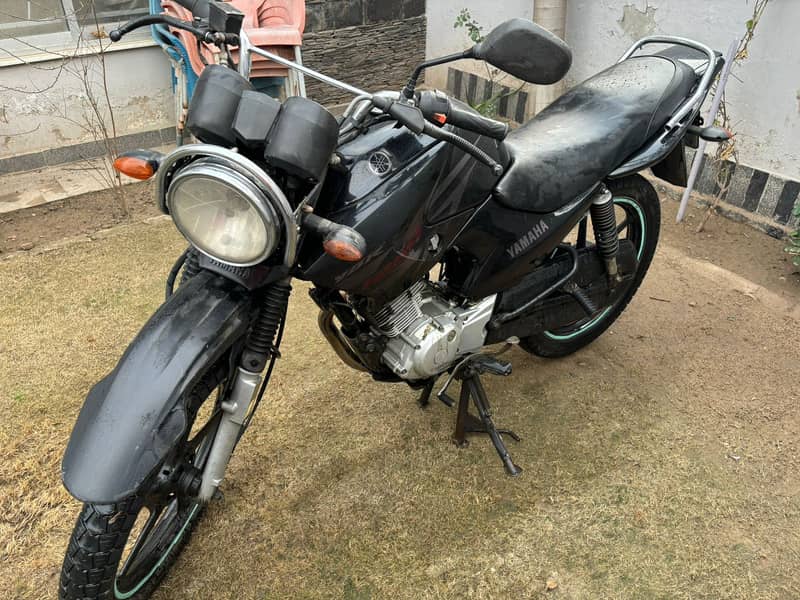 Yamaha YBR 125 | Model 2015 | Urgent Sale | Total Geniune 1