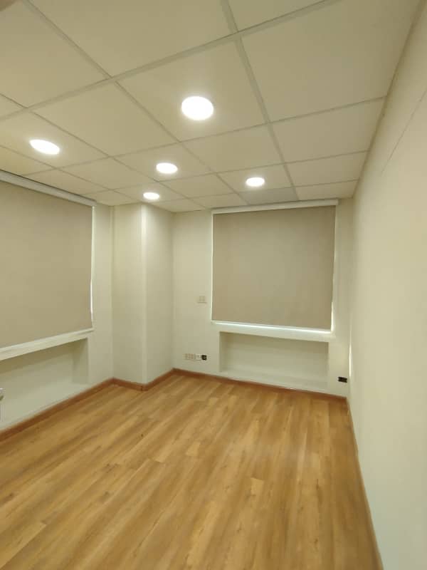 1800 Sq Feet Office For Rent In Gulberg 10