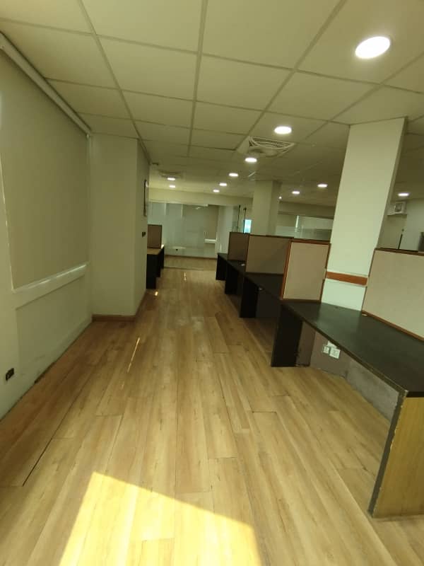 1800 Sq Feet Office For Rent In Gulberg 13