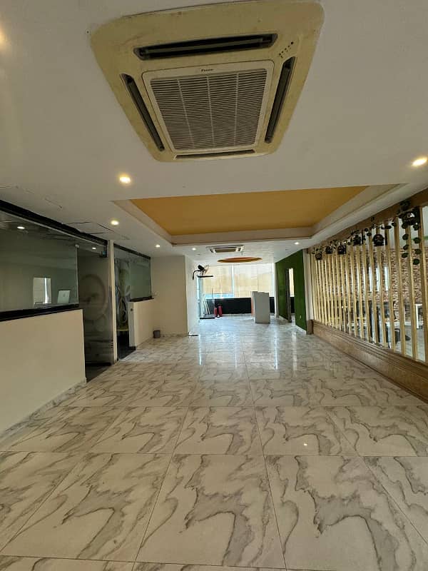 1500 S/f Office For Rent In Gulberg 13