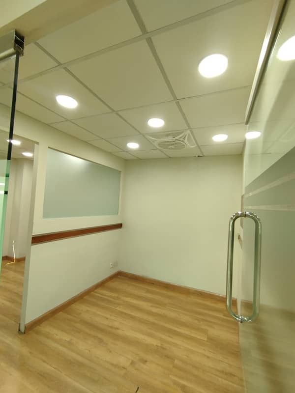 1200Sqf Office For Rent In Gulberg 1