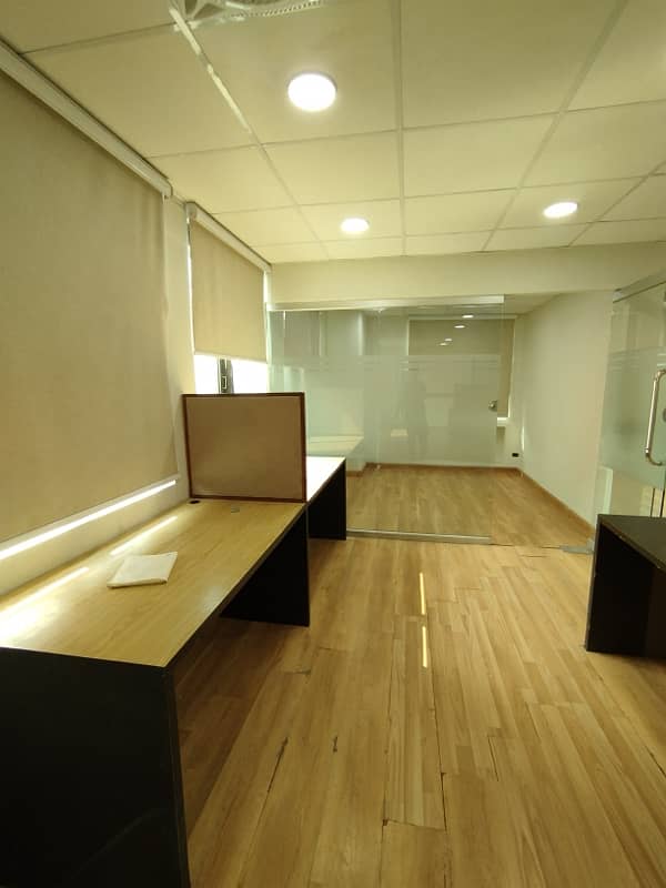 1200Sqf Office For Rent In Gulberg 11