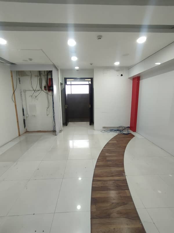 800 Sq Feet Office Available For Rent In Gulberg Main Boulevard 3