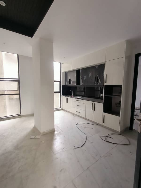 Luxury Well Brand New Apartment For Rent 9