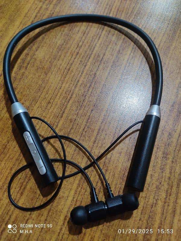 Wireless Neckband 1