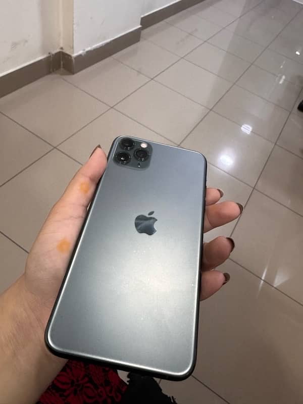 iPhone 11 Pro Max 256 gb pta approved 6