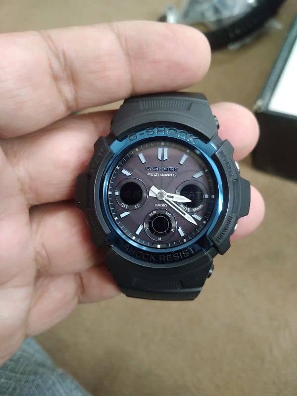 G shock AwG 100 0