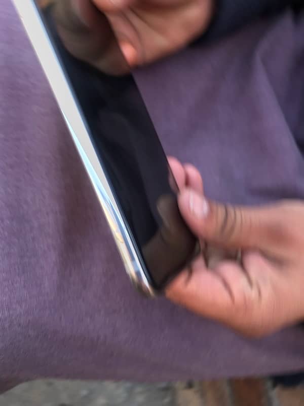 iPhone XS Max , 512 GB , Non Approved 8