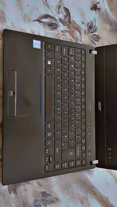 Acer travalMate p648-m