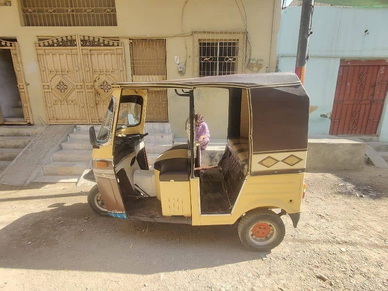 Rickshaw 2016 model 4