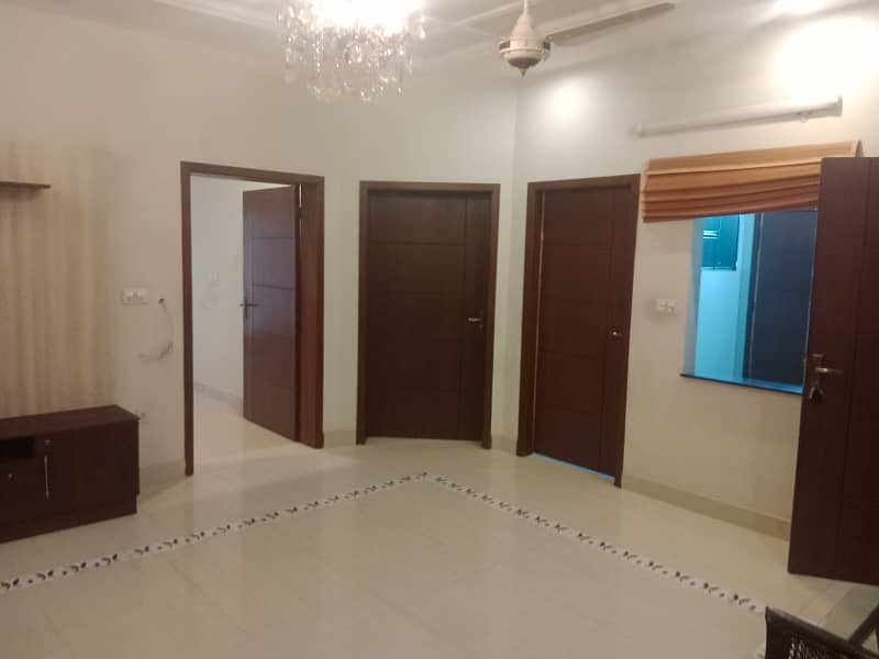 Kanal 4bed outclass upper portion is for rent in wapda town 0