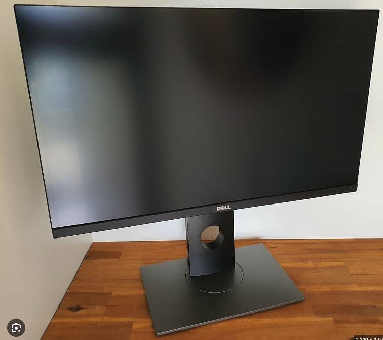 Dell UP2516D 2k 25 inch bezelless borderless monitor with KVM 0