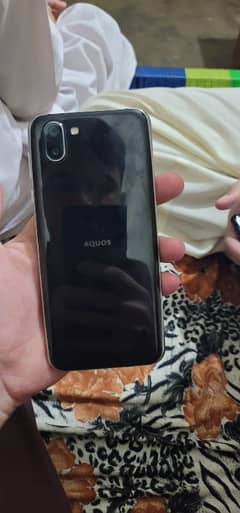 aquos r2 10 by 8 condition