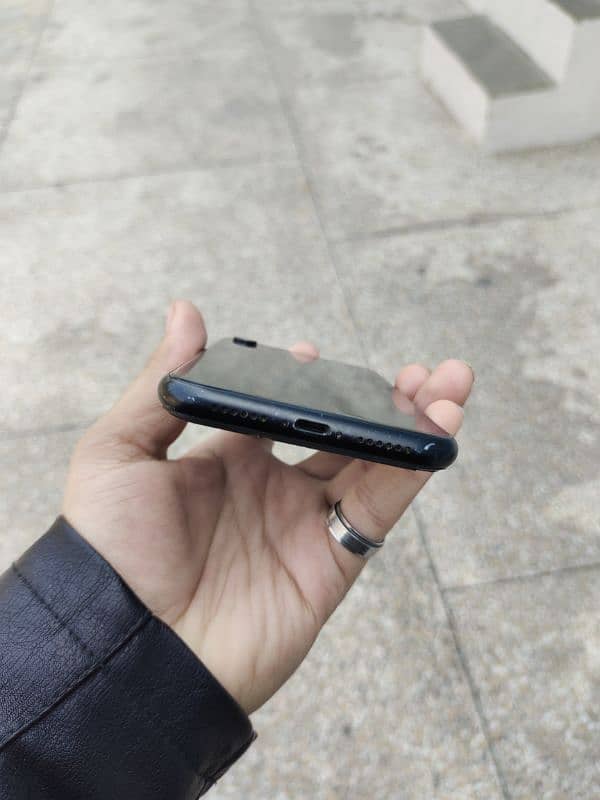 Iphone XR Non-Pta 64 2