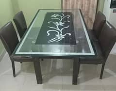 urgent sale dinning table with 4 chairs